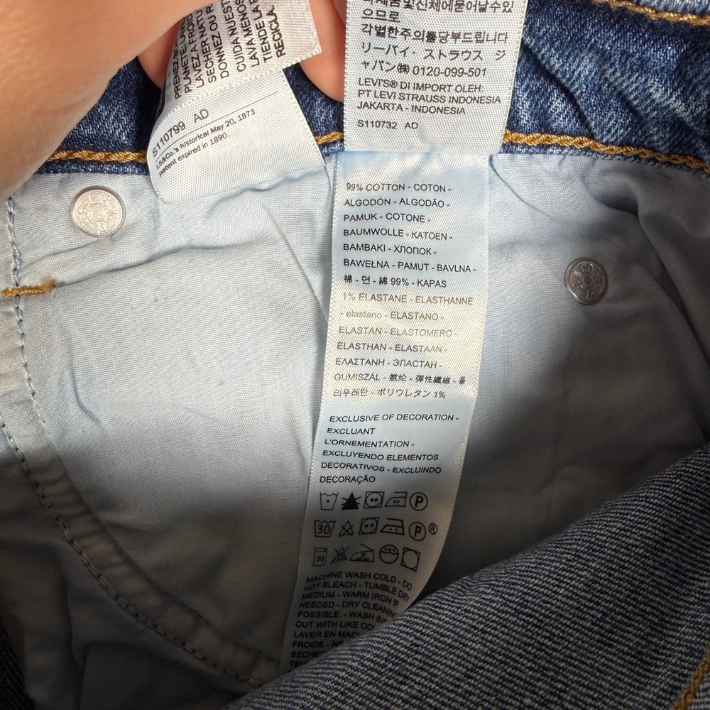 Levis 70s High Flare Jeans Blue‎ Denim Distressed Raw Hem Women's 30x32 NEW - Picture 11 of 12